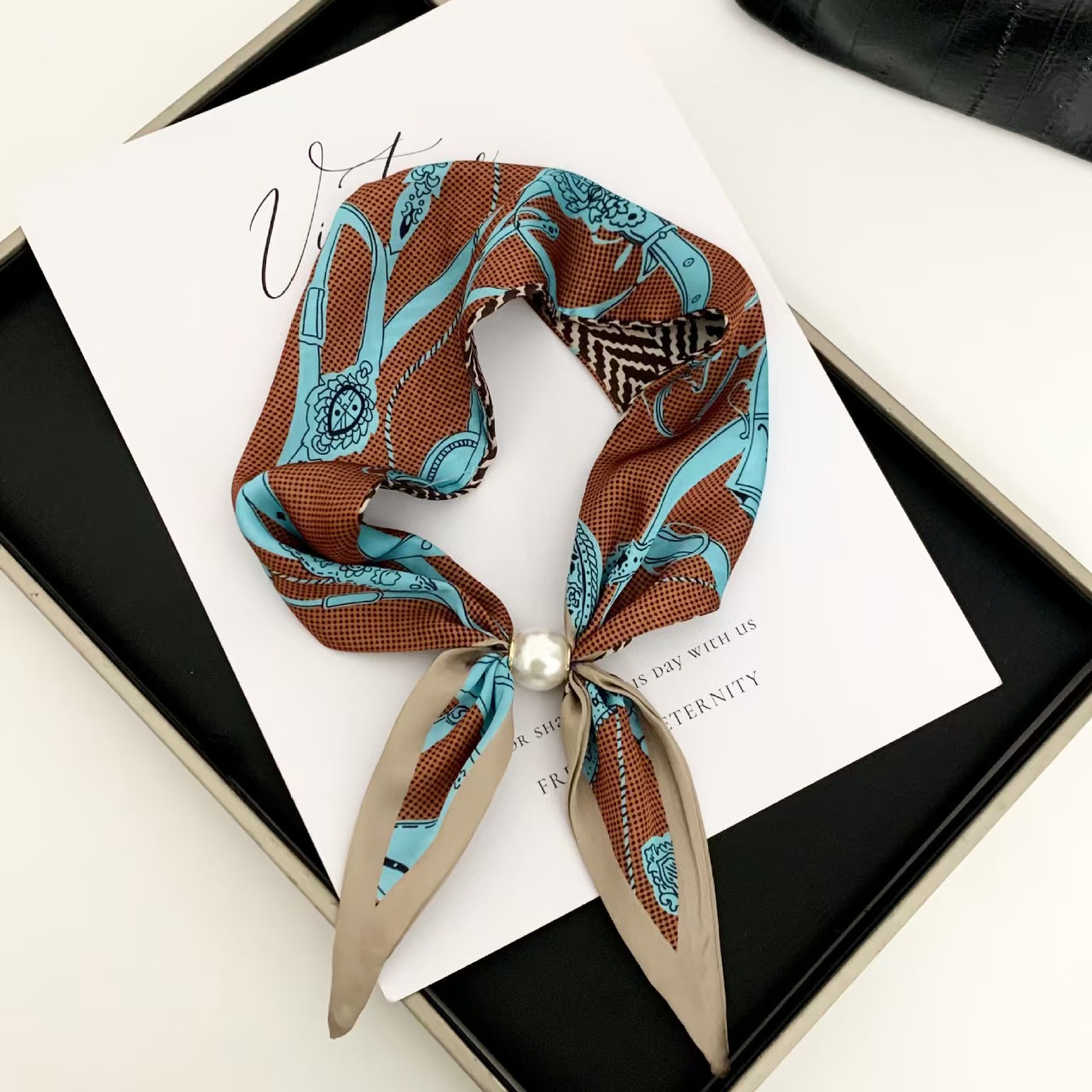 Women'S Accessories For Neck - Koreaanse stijl elegante parel magnetische sjaal